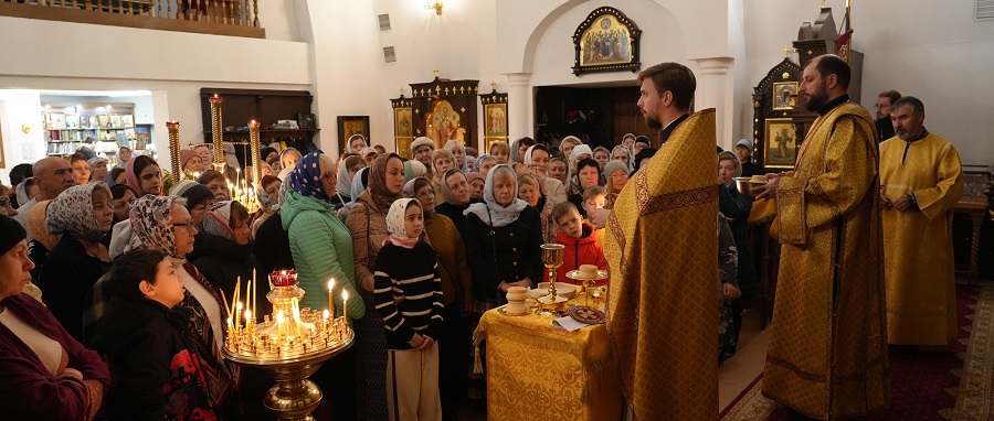 В храме Рождества Христова состоялась миссионерская Литургия