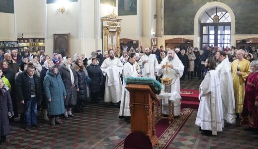 В праздник Крещения Господня будут ограничены крещенские купания