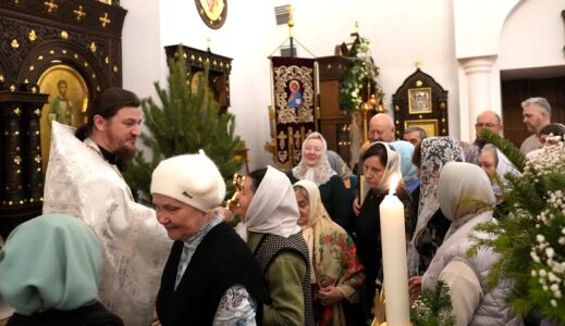 Божественная литургия в праздник Рождества Христова
