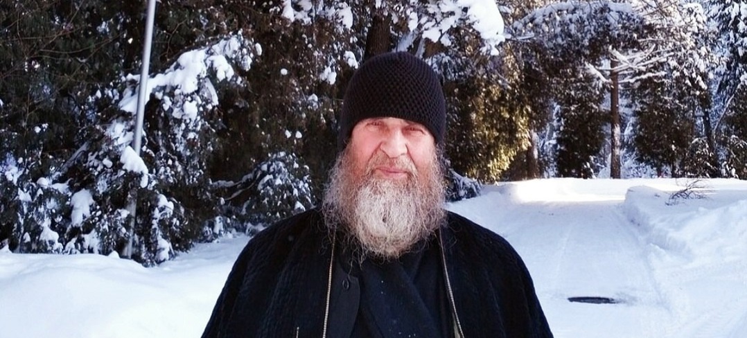 Архимандрит Амвросий (Юрасов): «Каждую литургию идет Христос на распятие»
