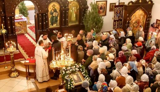 Праздничная Литургия в день Рождества Господня в храме Рождества Христова