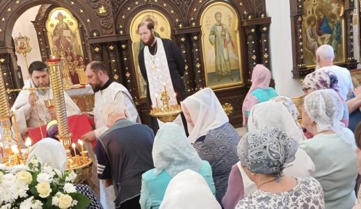 Божественная литургия в день Вознесения Господня в храме Рождества Христова