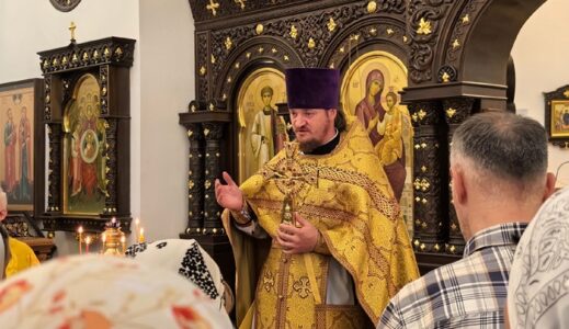 Божественная литургия в Неделю 1-ю по Пятидесятнице, Всех святых, в храме Рождества Христова