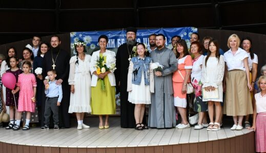 Прошел I епархиальный благотворительный фестиваль «Дни Белого цветка»