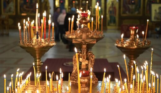 Божественная литургия в Неделю 7-ю в храме Рождества Христова