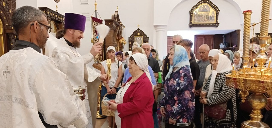 Божественная литургия в день Преображения Господня в храме Рождества Христова