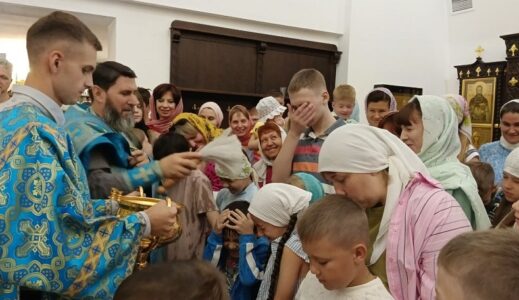 Божественная литургия в Неделю 12-ю по Пятидесятнице и молебен на начало учебного года в храме Рождества Христова