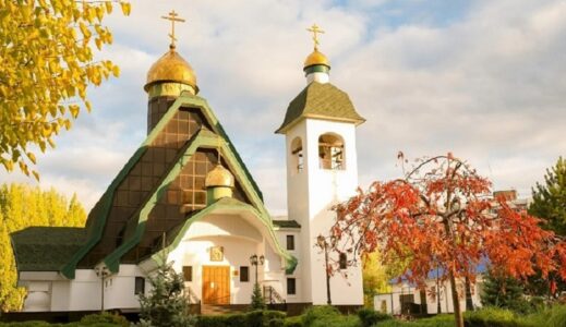 Божественная литургия в Неделю 20-ю по Пятидесятнице в храме Рождества Христова