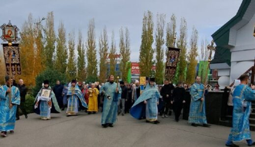 Божественная литургия в день празднования Казанской иконе Божией Матери в храме Рождества Христова