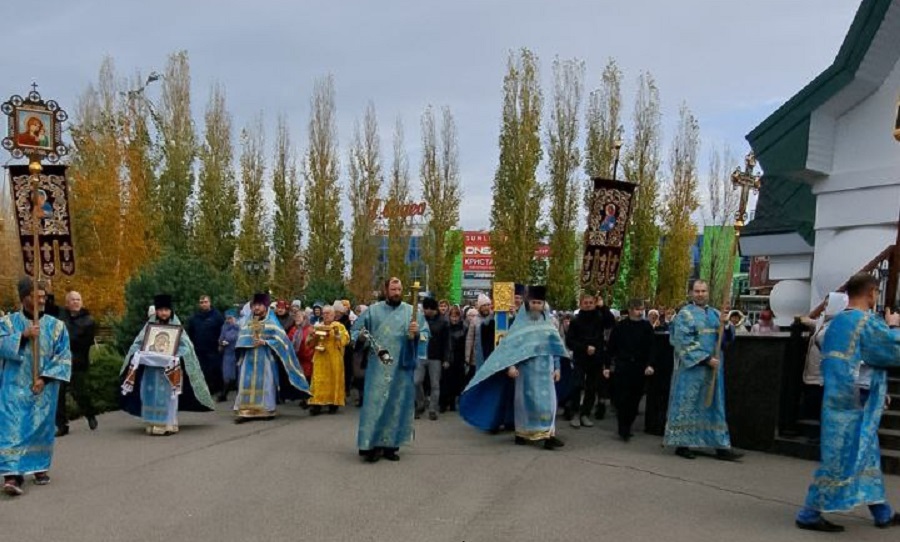 Божественная литургия в день празднования Казанской иконе Божией Матери в храме Рождества Христова
