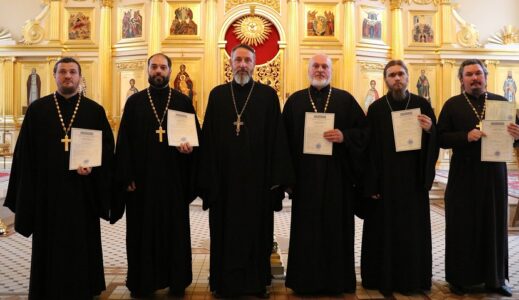 Благочинный Христорождественского округа прошел обучение на краткосрочных образовательных курсах для священнослужителей в СПДС