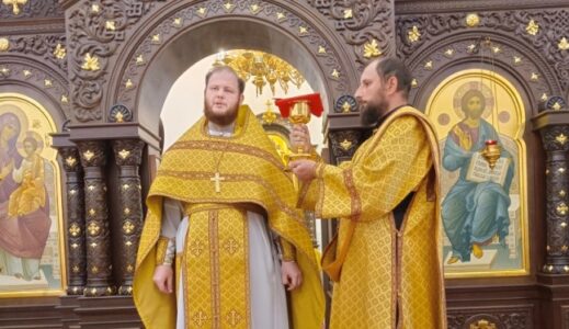 Божественная литургия в Неделю 25-ю по Пятидесятнице в храме Рождества Христова