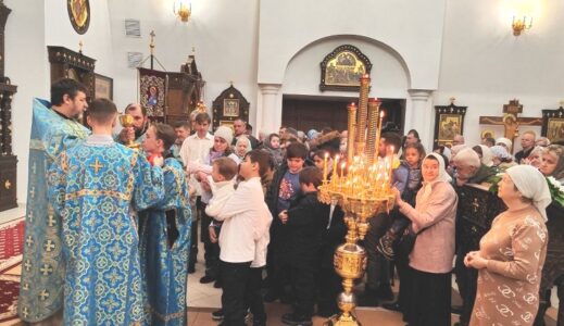 Божественная литургия в Неделю мясопустную, о Страшном Суде, в храме Рождества Христова