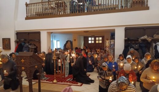 Великое повечерие с чтением Покаянного канона преподобного Андрея Критского в храме Рождества Христова