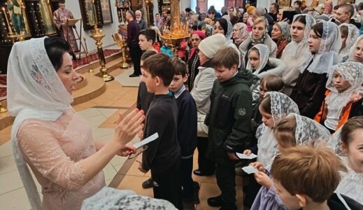 Божественная литургия в Неделю 4-ю Великого поста в храме Рождества Христова