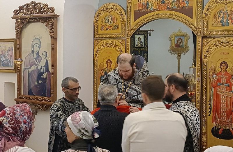 Вечерняя Литургия Преждеосвященных Даров в храме Богоявления Господня