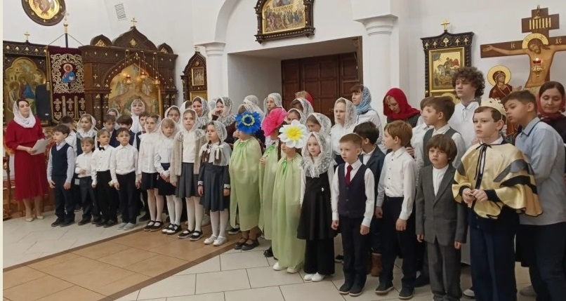 Праздничный Пасхальный концерт в день жен-мироносиц прошел в храме Рождества Христова