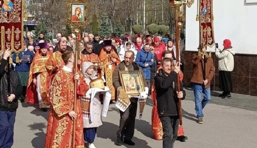 Божественная литургия в день Светлой субботы в храме Рождества Христова