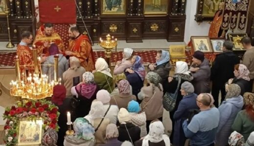 Божественная литургия на Радоницу в храме Рождества Христова