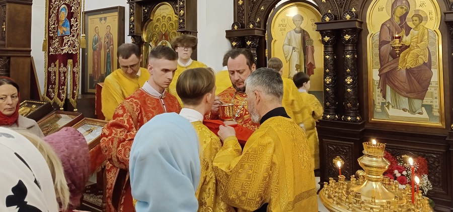 Пасхальные торжества в день Светлой Пасхи в храме Рождества Христова