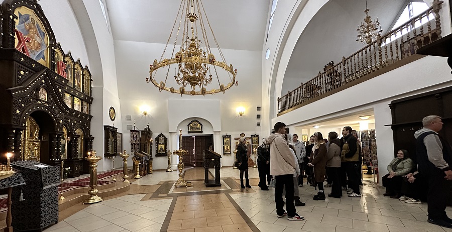 Студенты РАНХиГС побывали с экскурсией в храме Рождества Христова