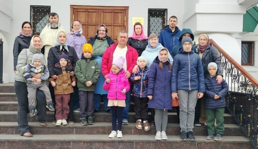 День причастника и соборование для семей, воспитывающих особенных детей, прошел в храме Рождества Христова