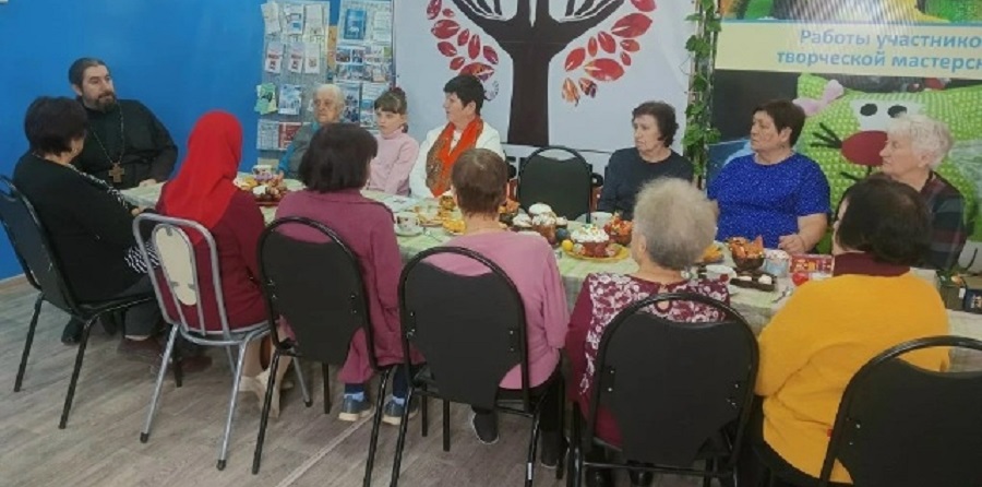 Пасхальная гостиная прошла в Центре соцобслуживания поселка Горный