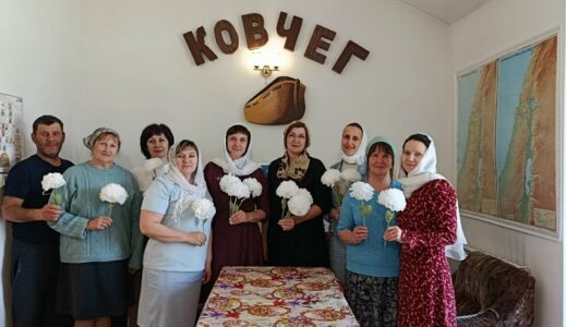 Мастер-класс в рамках фестиваля «Дни Белого цветка» провели волонтеры Христорождественского благочиния