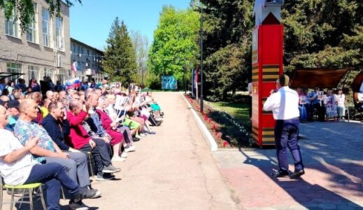 Подопечных Дома-интерната для престарелых и инвалидов поздравили с наступающим Днем Победы