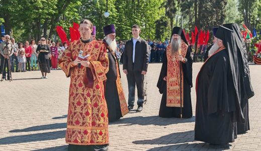 Духовенство Балаковской епархии приняло участие в памятных мероприятиях ко Дню Победы