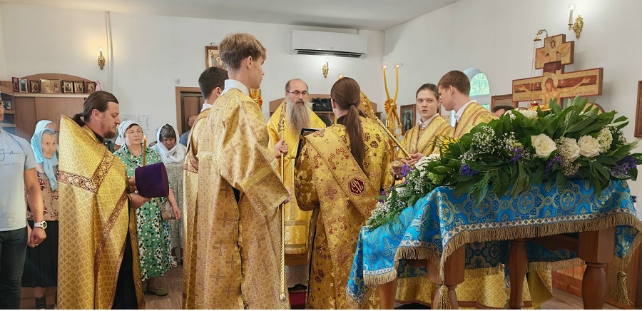 Всенощное бдение в канун Недели 3-й по Пятидесятнице в храме Благовещения Пресвятой Богородицы. Архиерейское богослужение